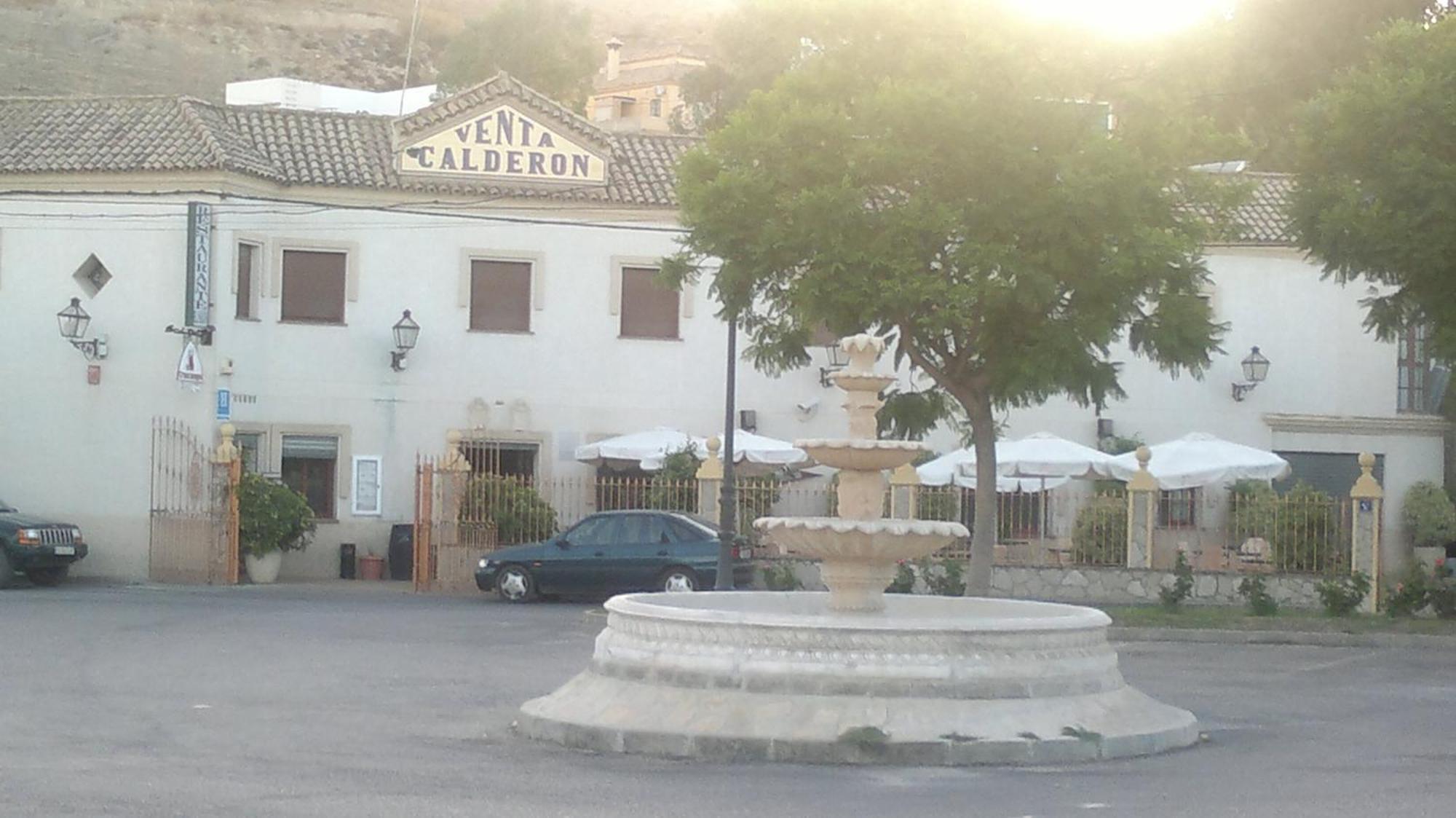 Hotel Restaurante Calderon アルコス・デ・ラ・フロンテーラ エクステリア 写真
