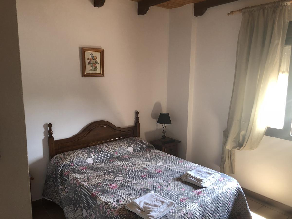 Hotel Restaurante Calderon アルコス・デ・ラ・フロンテーラ エクステリア 写真