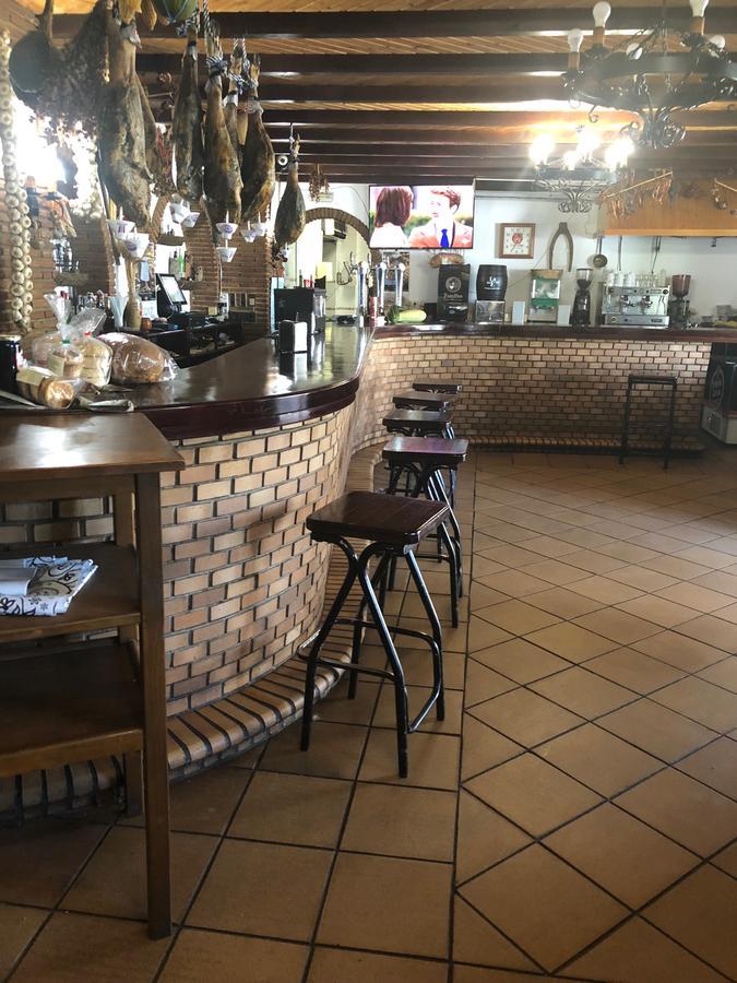 Hotel Restaurante Calderon アルコス・デ・ラ・フロンテーラ エクステリア 写真